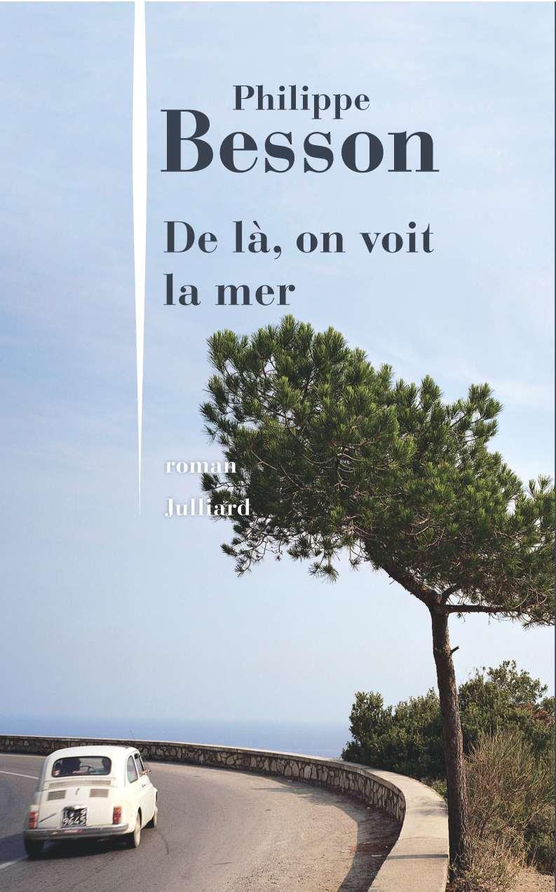 De là, on voit la mer